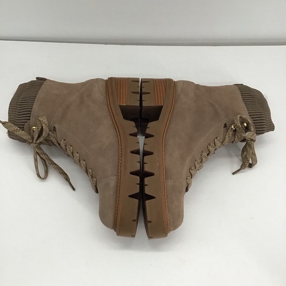Arezzo Madelyn Suede Leather Lug Sole Ankle Lace-Up Boot Casual Tan NWT Size 7.5 - Picture 7 of 13